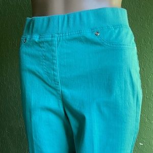 hearts of palm “Always Blooming” TURQOIS Capris Size 6 New w/Tags